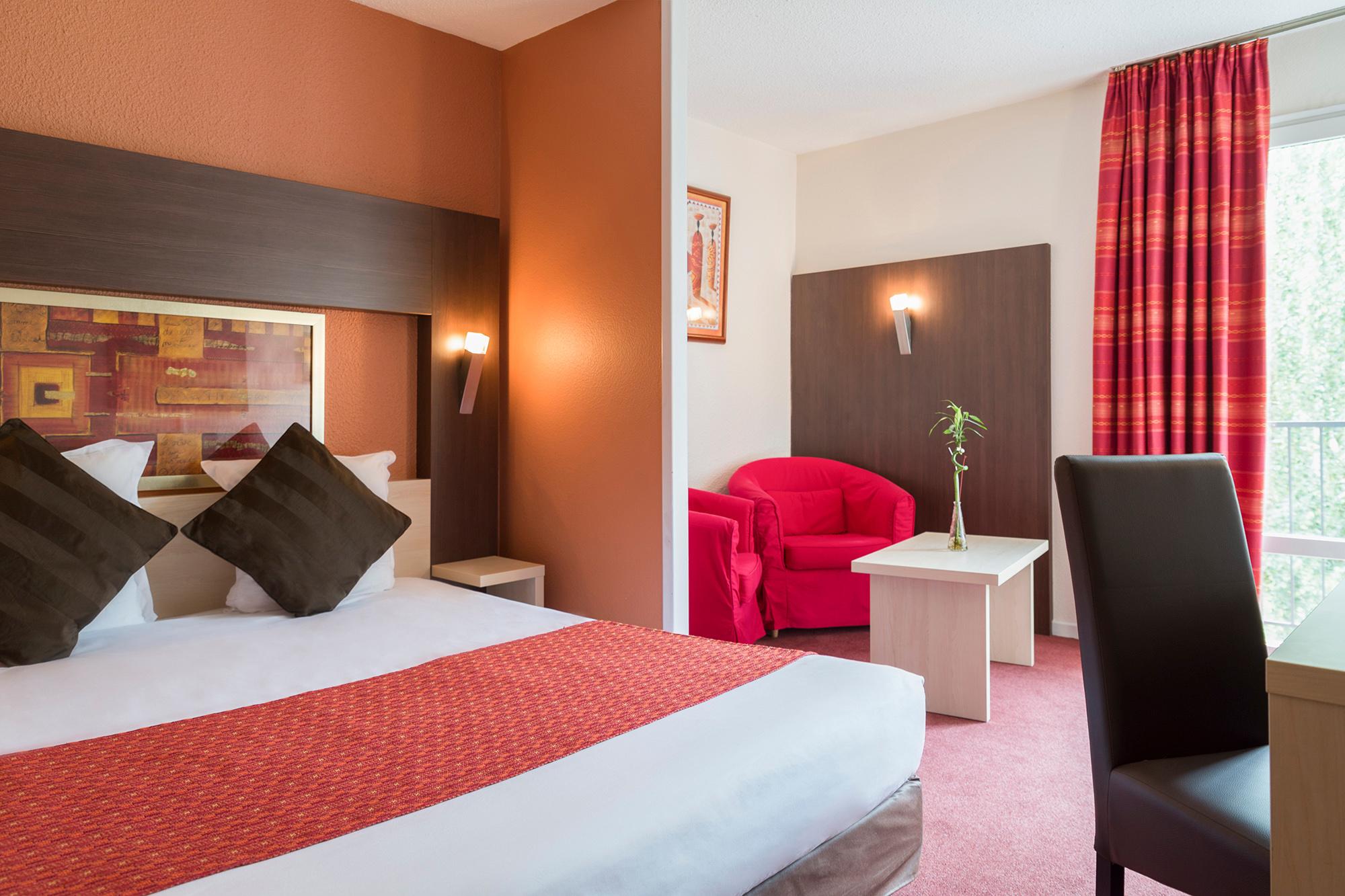 The Originals City, Hotel La Siesta, Annonay Est Davezieux Bagian luar foto