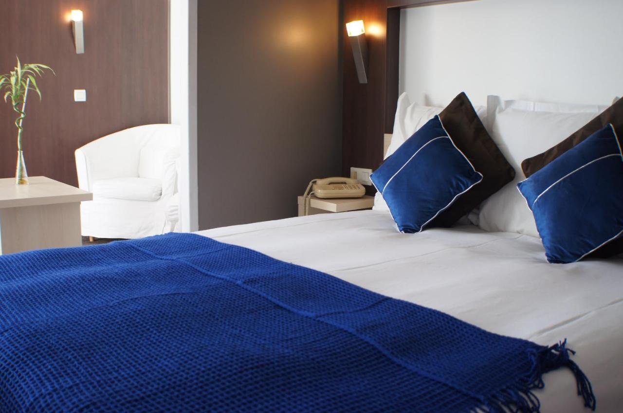 The Originals City, Hotel La Siesta, Annonay Est Davezieux Bagian luar foto